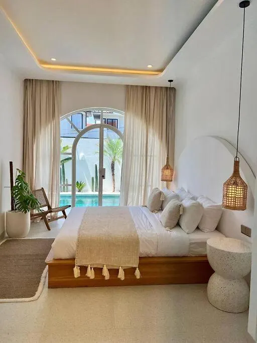 Casa Bella I Apartment Canggu  Indonesia